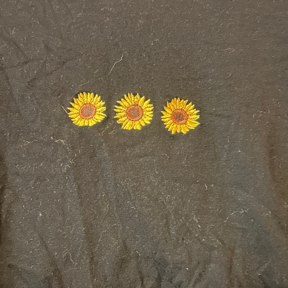 Black Long Sleeve Crop Top with Sunflower Embroidery - Picture 2 of 4